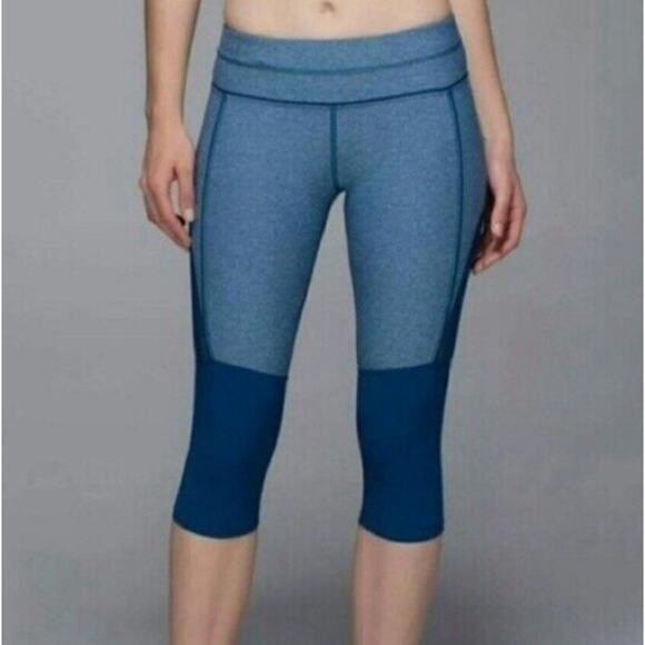 LULULEMON ~  Poseidon Blue Mesh Training Tough Crop Leggings Size 8 - Picture 1 of 8